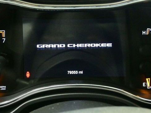 Used 2021 Jeep Grand Cherokee Limited w/ Trailer Tow Group IV image 14