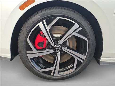 New 2025 Volkswagen GTI SE image 10