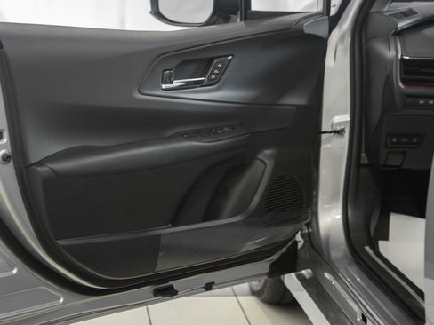 New 2026 Toyota Prius Plug-In Hybrid FWD image 39