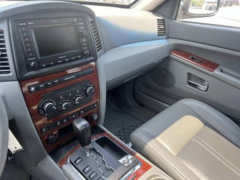 Used 2007 Jeep Grand Cherokee Limited AWD/4WD image 30