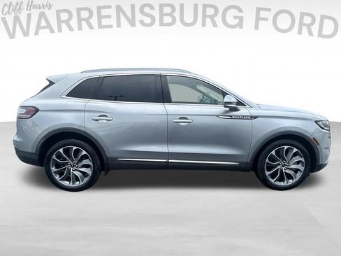 Used 2022 Lincoln Nautilus Reserve w/ Luxury Package AWD/4WD image 8