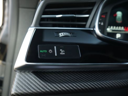 Used 2022 Audi RS Q8 w/ Black Optic Package image 17