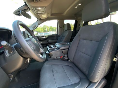 Used 2021 Chevrolet Silverado 1500 Custom w/ Safety Confidence Package AWD/4WD image 9