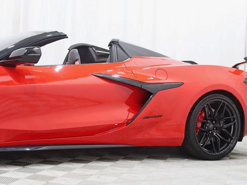 Used 2024 Chevrolet Corvette Z06 w/ Z07 Performance Package RWD image 4