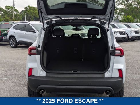 New 2025 Ford Escape ST-Line w/ Tech Pack #1 image 14