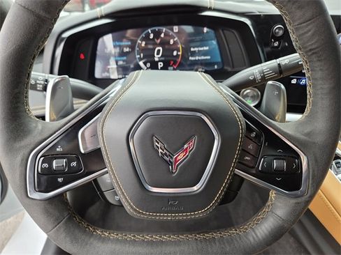 Certified 2022 Chevrolet Corvette Stingray w/ Z51 Performance Package image 17