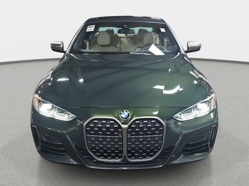 Used 2022 BMW M440i Coupe w/ Premium Package image 2