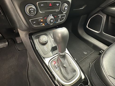 Used 2021 Jeep Compass Latitude AWD/4WD image 19