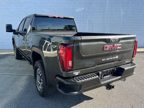 Used 2022 GMC Sierra 2500 AT4 w/ Gooseneck/5TH Wheel Package image 6
