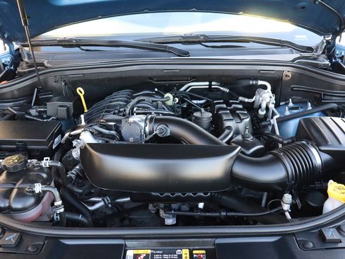 Used 2024 Dodge Durango GT image 18