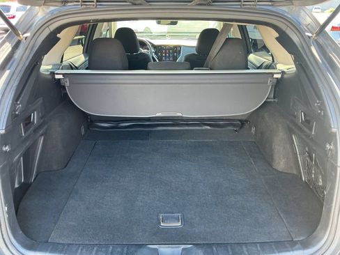 Used 2024 Subaru Outback Premium AWD/4WD image 23