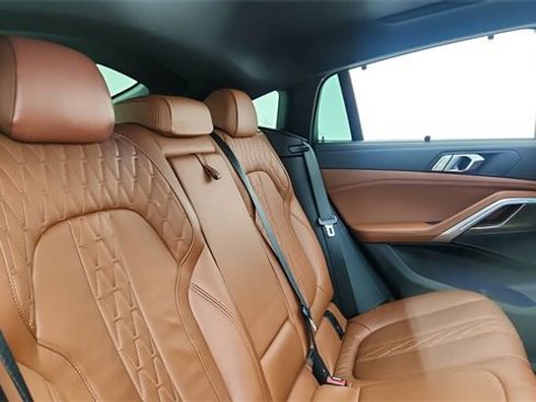 Used 2022 BMW X6 xDrive40i w/ Executive Package image 26