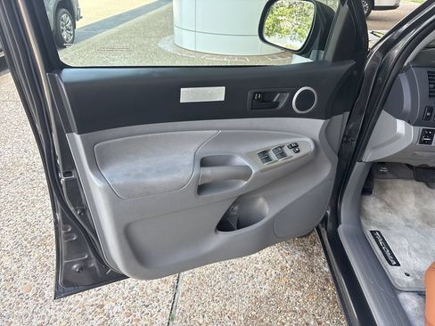 Used 2009 Toyota Tacoma PreRunner RWD image 20