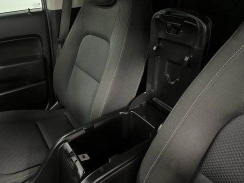 Used 2018 Chevrolet Colorado LT w/ LT Convenience Package image 46