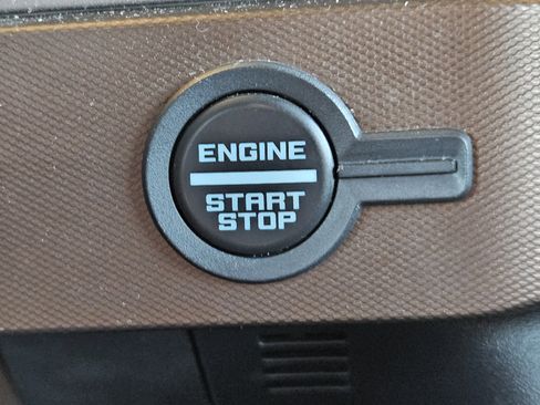 Used 2021 Ford Bronco Outer Banks image 23