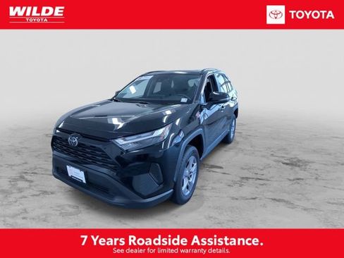 Certified 2025 Toyota RAV4 XLE w/ Convenience Package AWD/4WD image 5