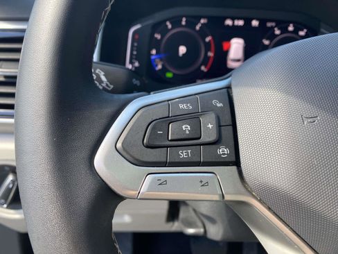 Certified 2023 Volkswagen Atlas SE w/ Panoramic Sunroof Package AWD/4WD image 15