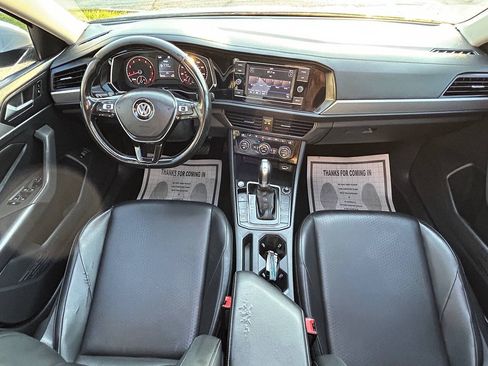 Used 2019 Volkswagen Jetta SE FWD image 21
