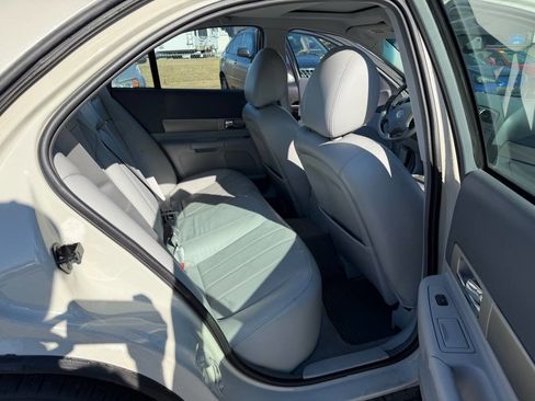 Used 2004 Lincoln LS image 18