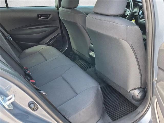 Used 2025 Toyota Corolla LE FWD image 18