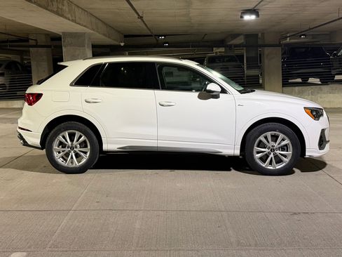 Used 2022 Audi Q3 2.0T Premium w/ Convenience Package image 8