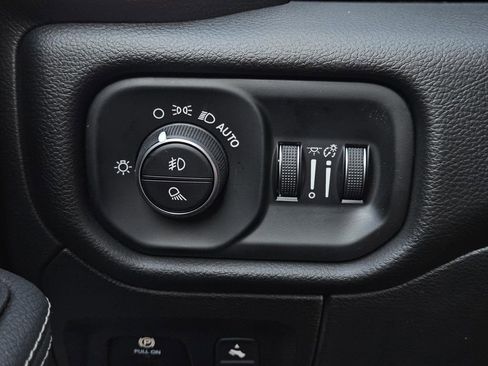 New 2025 RAM 1500 Laramie image 14