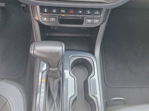Used 2021 Chevrolet Colorado Z71 w/ Safety Package AWD/4WD image 25