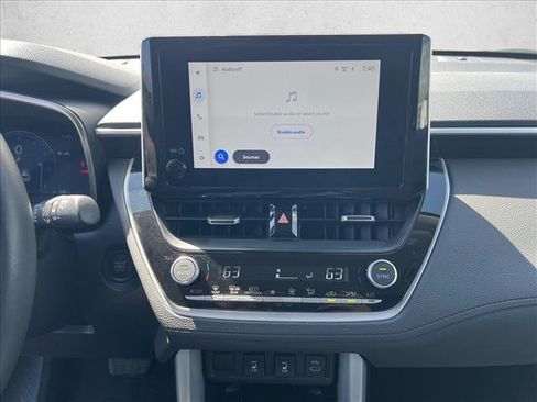 Certified 2025 Toyota Corolla Cross XLE image 13