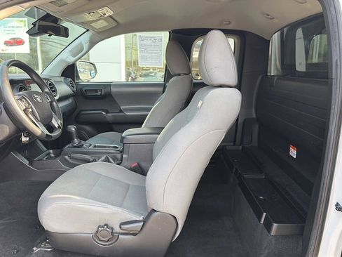Used 2021 Toyota Tacoma SR image 14