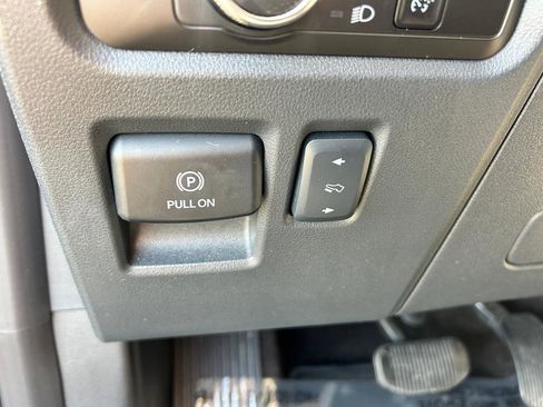 Certified 2023 Ford Expedition XLT image 23