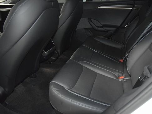 Used 2021 Tesla Model S Plaid image 40