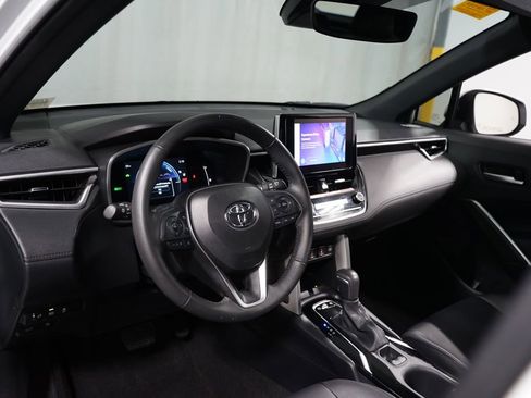 Certified 2024 Toyota Corolla Cross XSE image 11