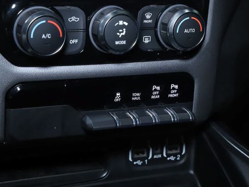 Used 2023 RAM 1500 Big Horn AWD/4WD image 27