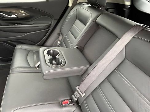 Used 2023 GMC Terrain Denali image 34