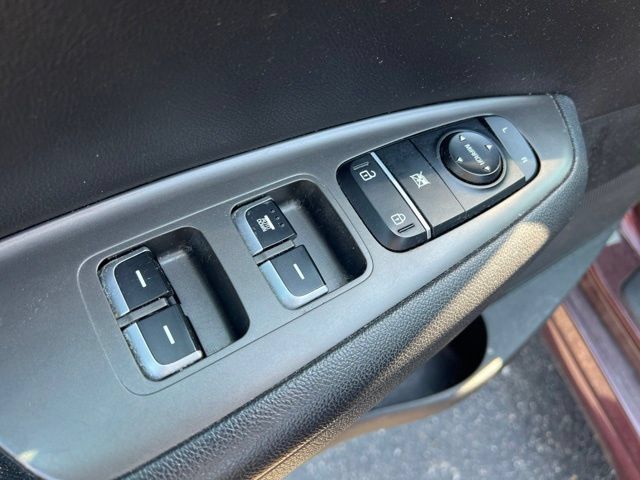 Used 2019 Kia Optima LX FWD image 24