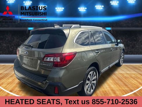 Used 2019 Subaru Outback 2.5i Touring image 6