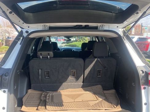 Used 2020 Chevrolet Traverse LS image 23
