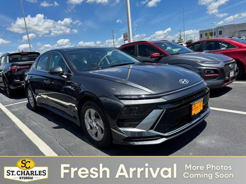 Used 2026 Hyundai Sonata SE FWD image 1