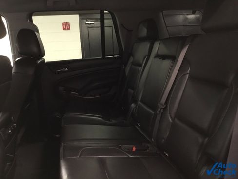Used 2017 GMC Yukon SLT image 32