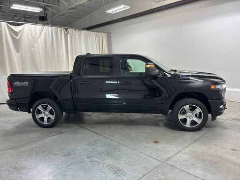 Used 2026 RAM 1500 Tradesman w/ Off Road Group AWD/4WD image 23