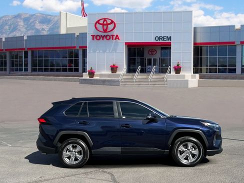 Used 2024 Toyota RAV4 XLE AWD/4WD image 3