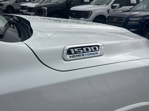 Used 2022 RAM 1500 Limited AWD/4WD image 12