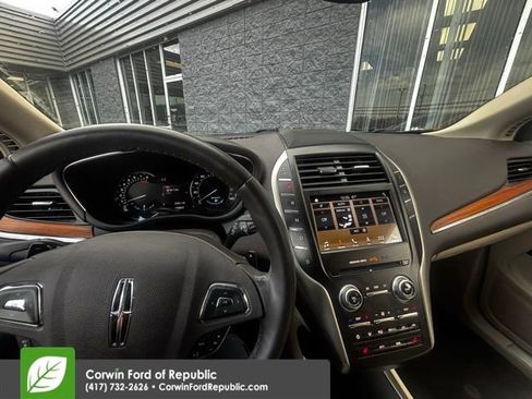 Used 2019 Lincoln MKC Select w/ Select Plus Package image 16