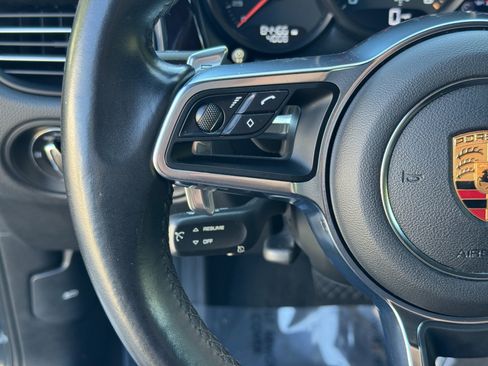 Used 2020 Porsche Macan image 28