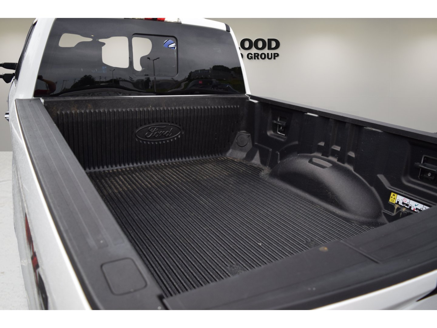 Used 2022 Ford F350 Platinum w/ FX4 Off-Road Package AWD/4WD image 6