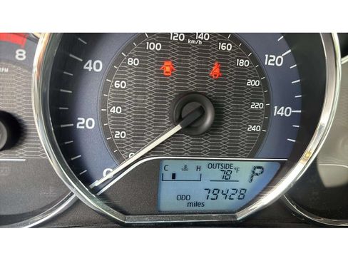 Used 2015 Toyota Corolla LE FWD image 14