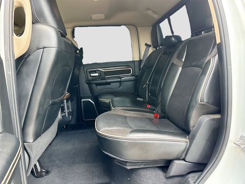 Used 2022 RAM 2500 Laramie AWD/4WD image 23