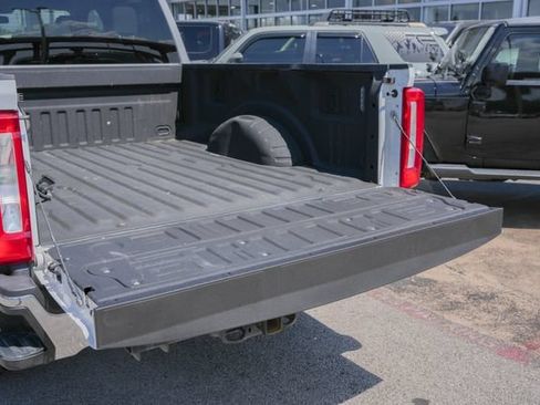 Used 2023 Ford F250 XLT w/ FX4 Off-Road Package AWD/4WD image 11