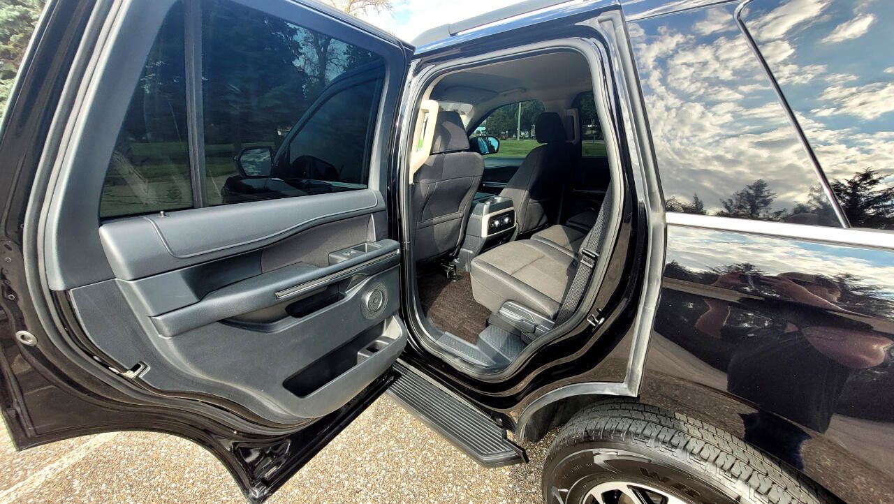 Used 2022 Ford Expedition XL AWD/4WD image 17