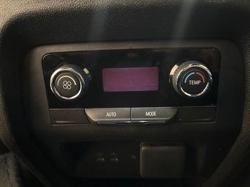 Used 2026 Chevrolet Traverse LT w/ Driver Confidence Package FWD image 26